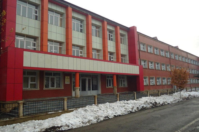 Lənkəranda koronavirusa görə 2 şagird distant təhsilə keçirilib