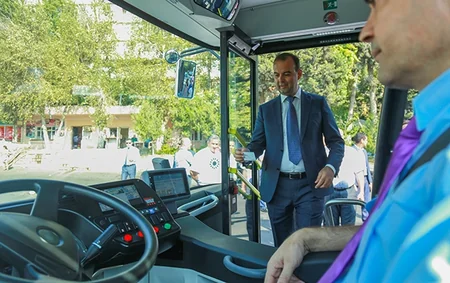 Xaliq Faiqoğlu şirkəti avtobuslarda kart sisteminin tətbiqinə başlayıb