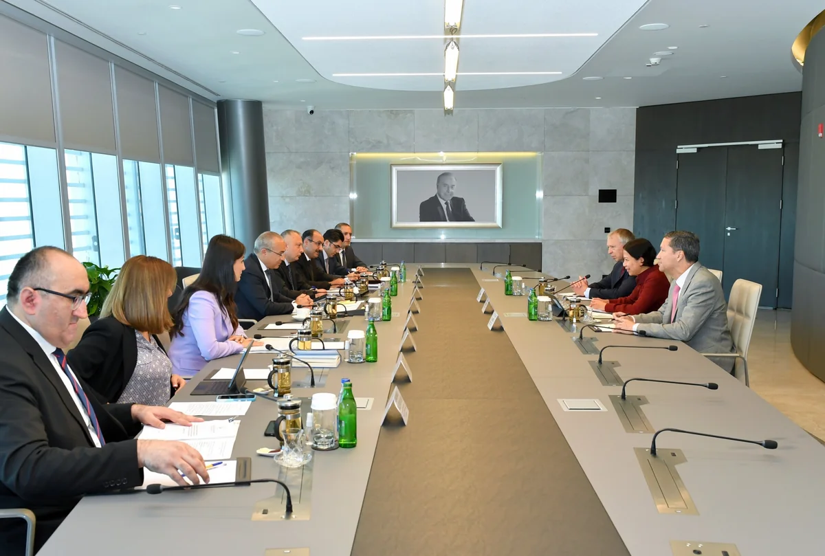 Азербайджан обсудил с МВФ различные направления деятельности 