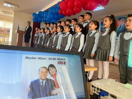 Bakı məktəblərində akademik Zərifə Əliyeva anılıb