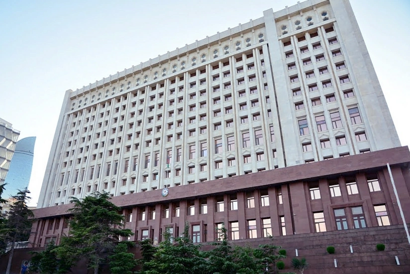 Əfv Məsələləri Komissiyasının növbəti iclası keçirilib, 100-dən çox müraciətə baxılıb