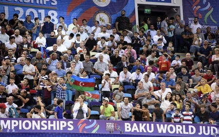 Prezident İlham Əliyev  cüdo üzrə dünya çempionatında yarımfinal qarşılaşmasına baxıb