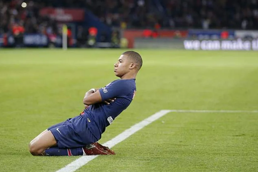 Kilian Mbappe 14 dəqiqə ərzində 4 qol vurub