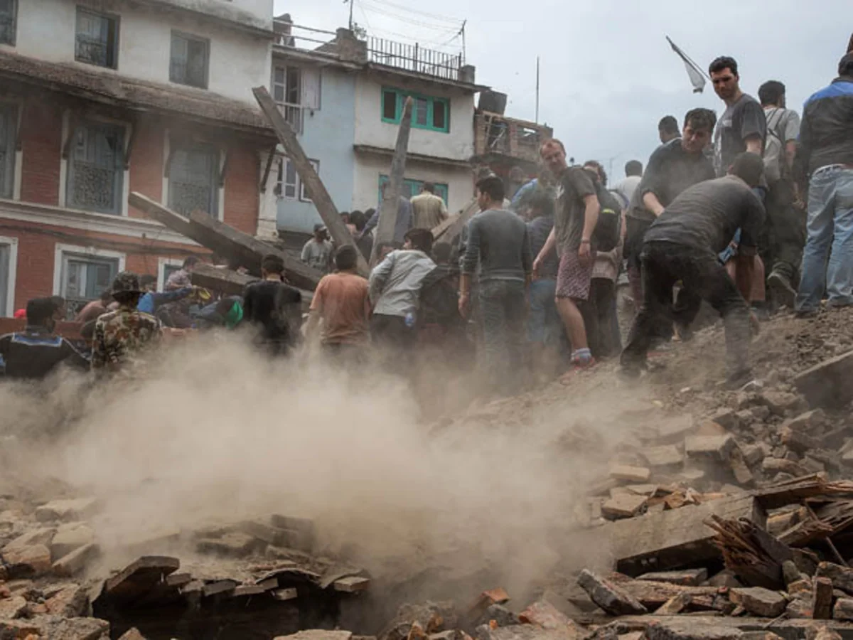 Nepalda zəlzələ qurbanlarının sayı 2,2 min nəfəri ötüb - YENİLƏNİB