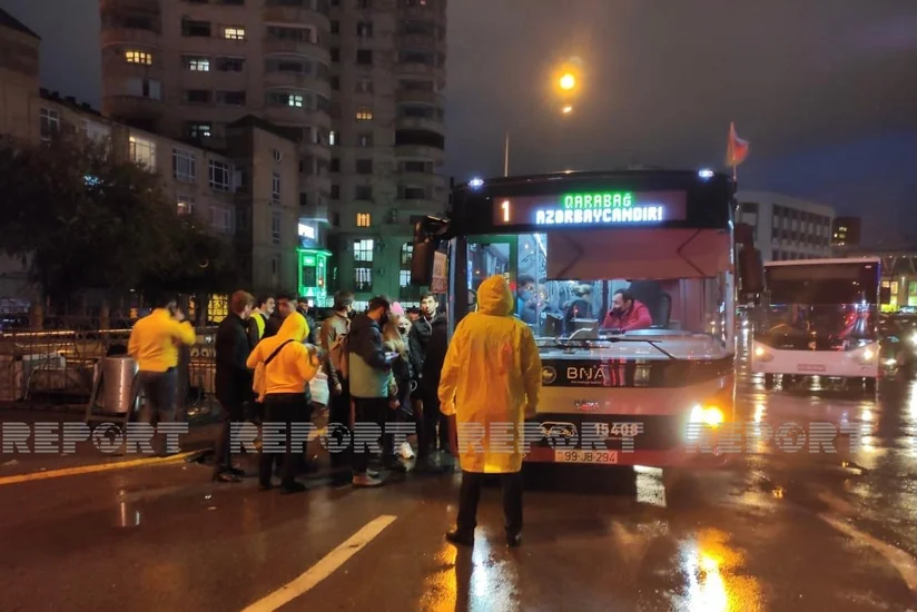 BNA sürücüləri yağışlı hava ilə əlaqədar diqqətli olmağa çağırıb