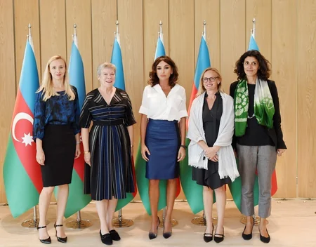 First Vice-President Mehriban Aliyeva meets with delegation led by NATO deputy secretary general