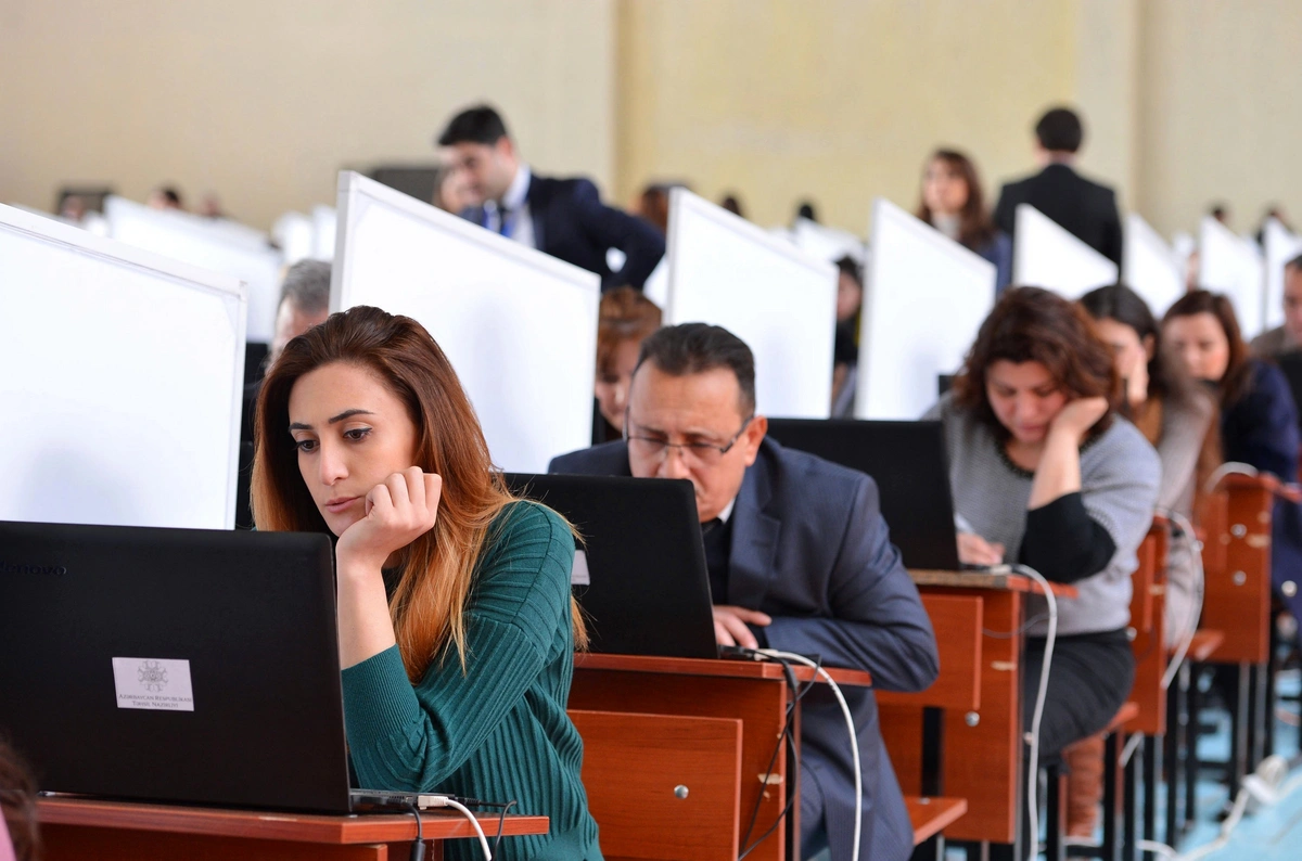 Dövlət qulluğuna qəbul imtahanı Gəncədə də keçiriləcək