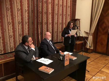 Moskvada Nəsiminin 650 illik yubileyi münasibətilə rus dilində çap edilmiş kitabın təqdimatı olub