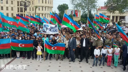 Медали шехидов вручены их семьям - ФОТО