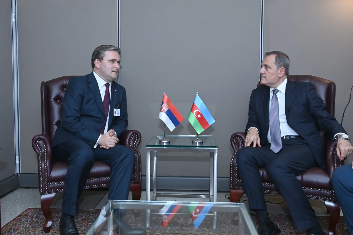 Azərbaycan və Serbiya rəsmiləri regional təhlükəsizliyi müzakirə ediblər