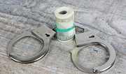 В Армении задержали двух чиновников по обвинению в коррупции