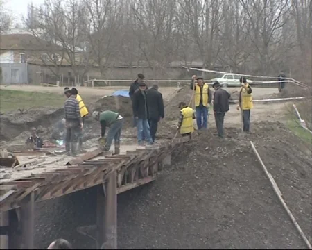 Tərtərçay üzərindəki qəzalı körpü əsaslı şəkildə bərpa edilir - FOTO