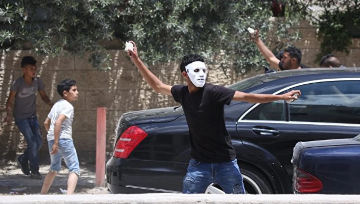 Fələstinin Ramallah şəhərində etirazlar başlayıb - VİDEO