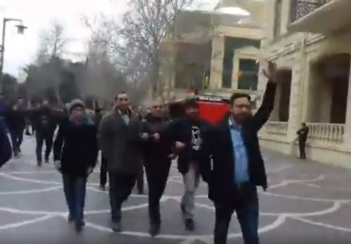 Bakıda bir qrup şəxs razılaşdırılmamış aksiyaya cəhd edib