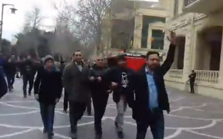 Bakıda bir qrup şəxs razılaşdırılmamış aksiyaya cəhd edib