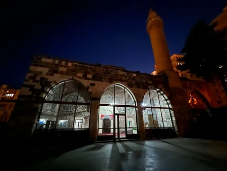 “Anadolunun qapılarını türklərin üzünə əbədi açan son döyüş” -  REPORTAJ