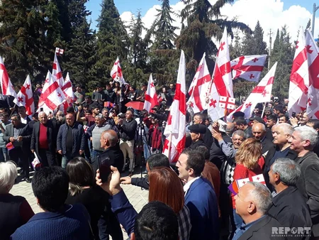Gürcüstanın müxalifət partiyası icra başçısı vəzifəsinə azərbaycanlı namizədini təqdim edib