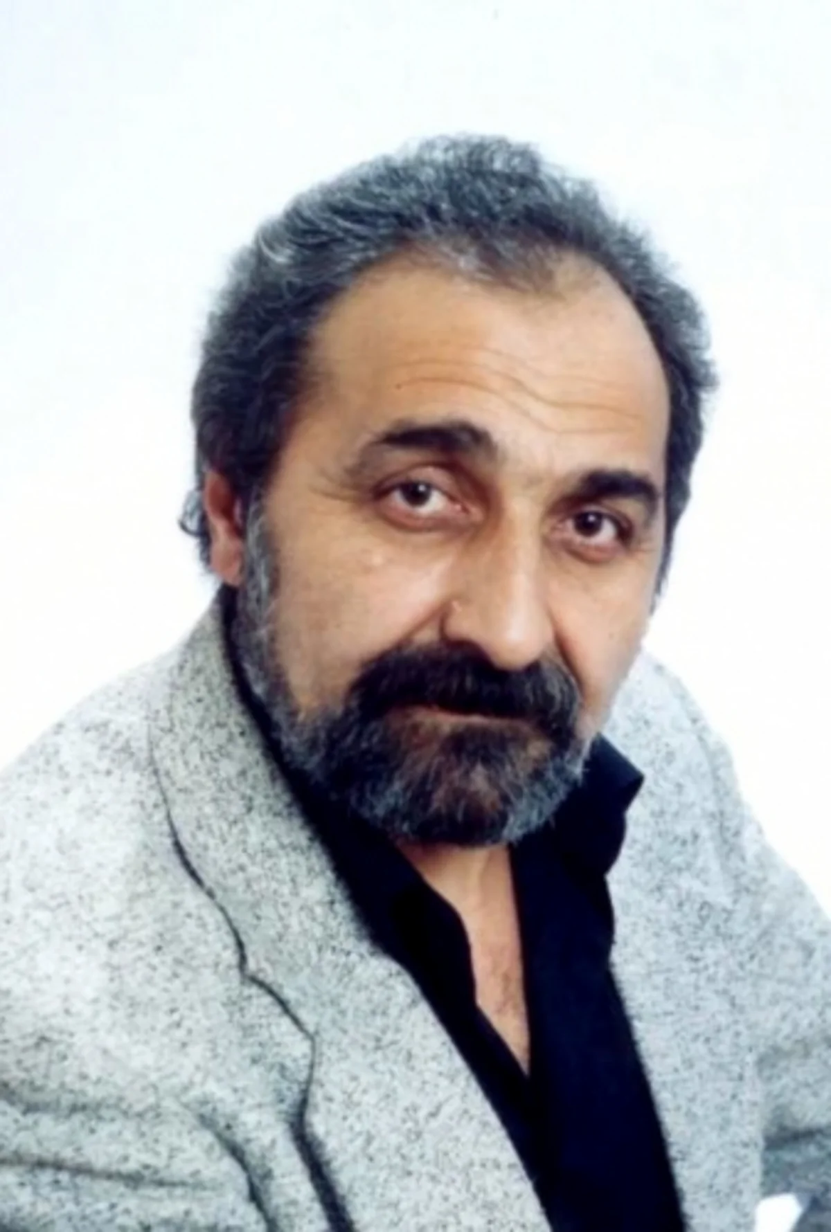 Milli Dram Teatrının aktyoru doğum gününü qeyd edir