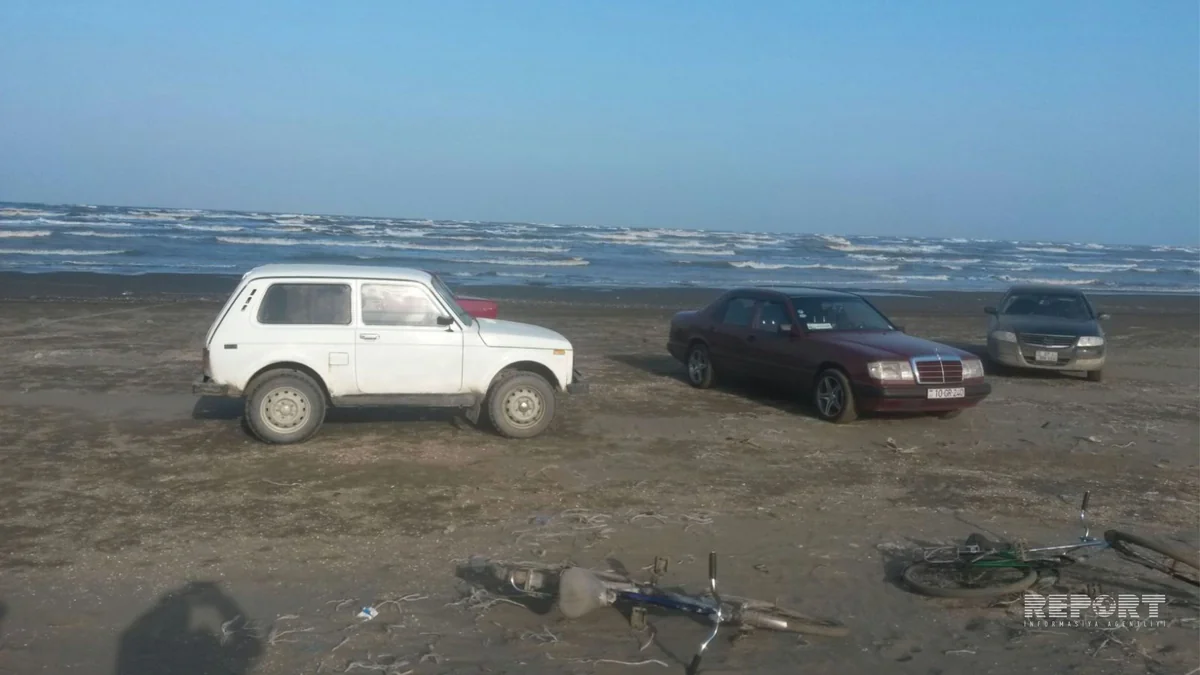 Fishing-boat sinks in the Caspian sea, 3 missing