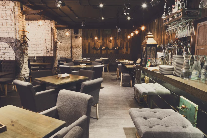 Salyanda karantini pozan kafe sahibi və müştəriləri saxlanıldı