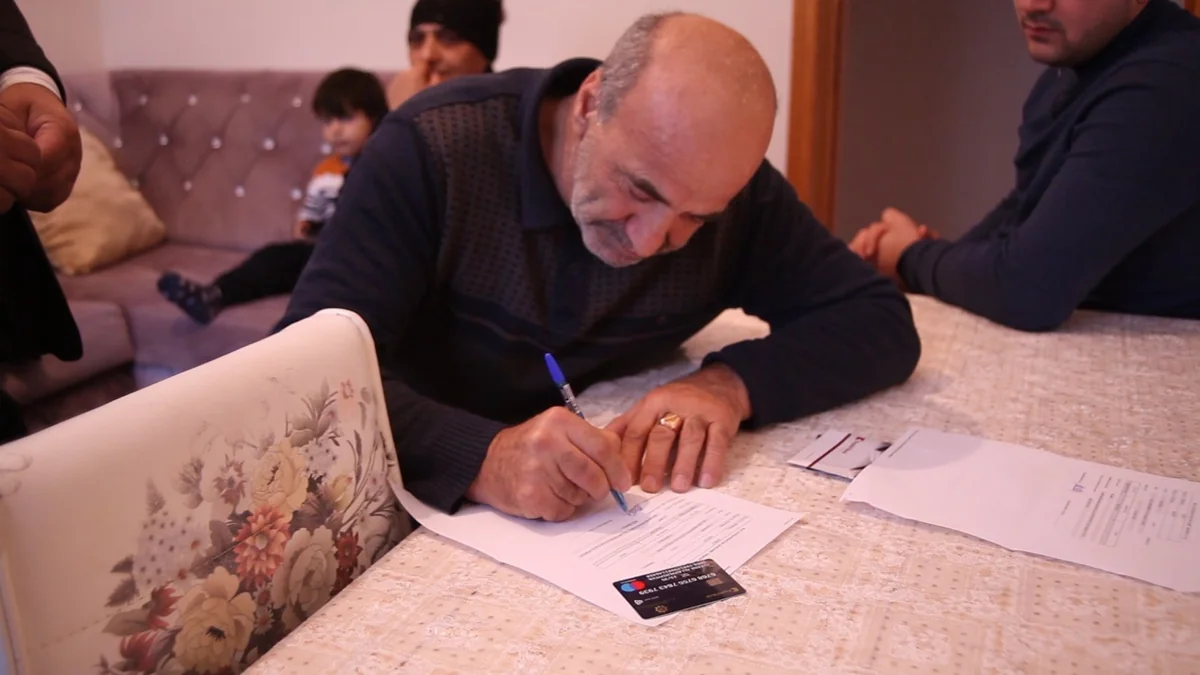 Daha bir şəhid ailəsinə təqaüd kartı təqdim edildi