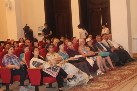 ​Özbəkistanda Azərbaycan kəlağayılarının təqdimatı keçirilib