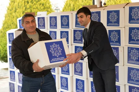 Heydər Əliyev Fondunun təşəbbüsü ilə 165 mindən çox aztəminatlı ailəyə bayram sovqatları verilib