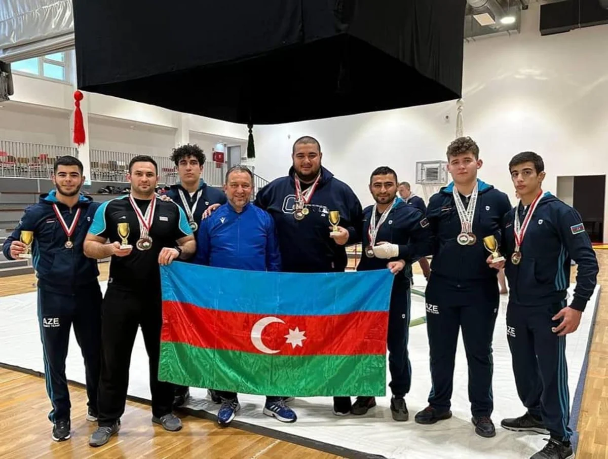 Azərbaycanın sumo güləşçiləri Macarıstanda 13 medal qazanıblar