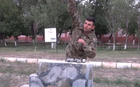 Əlahiddə Ümumqoşun Ordunun hərbi qulluqçuları arasında idman yarışları keçirilir