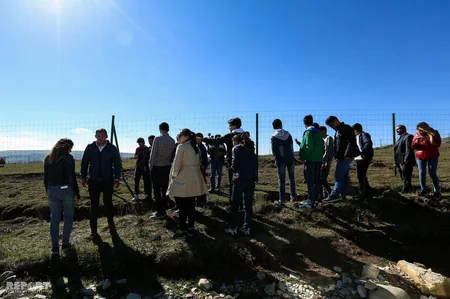 Bir qrup şagirdin Şamaxı Safari Parkına ekskursiyası təşkil olunub - FOTO