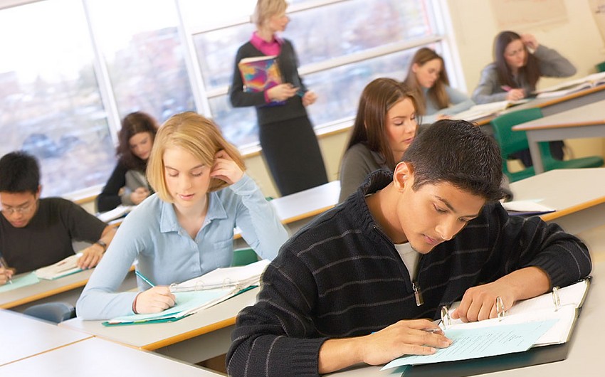 President decrees on establishment of State Exam Center