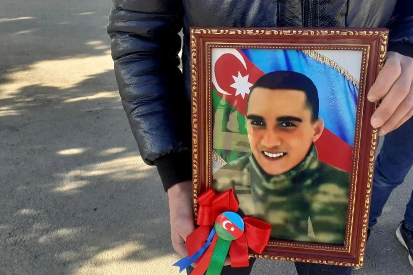 Uşaq evində böyüyən Vətən müharibəsi şəhidi dəfn edilib