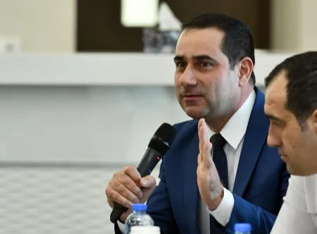 Fərid Qayıbov idman mediasının nümayəndələri ilə görüşüb