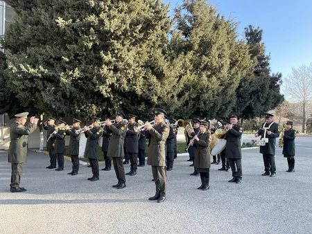 Azerbaijani Army holding kettlebell lifting championship