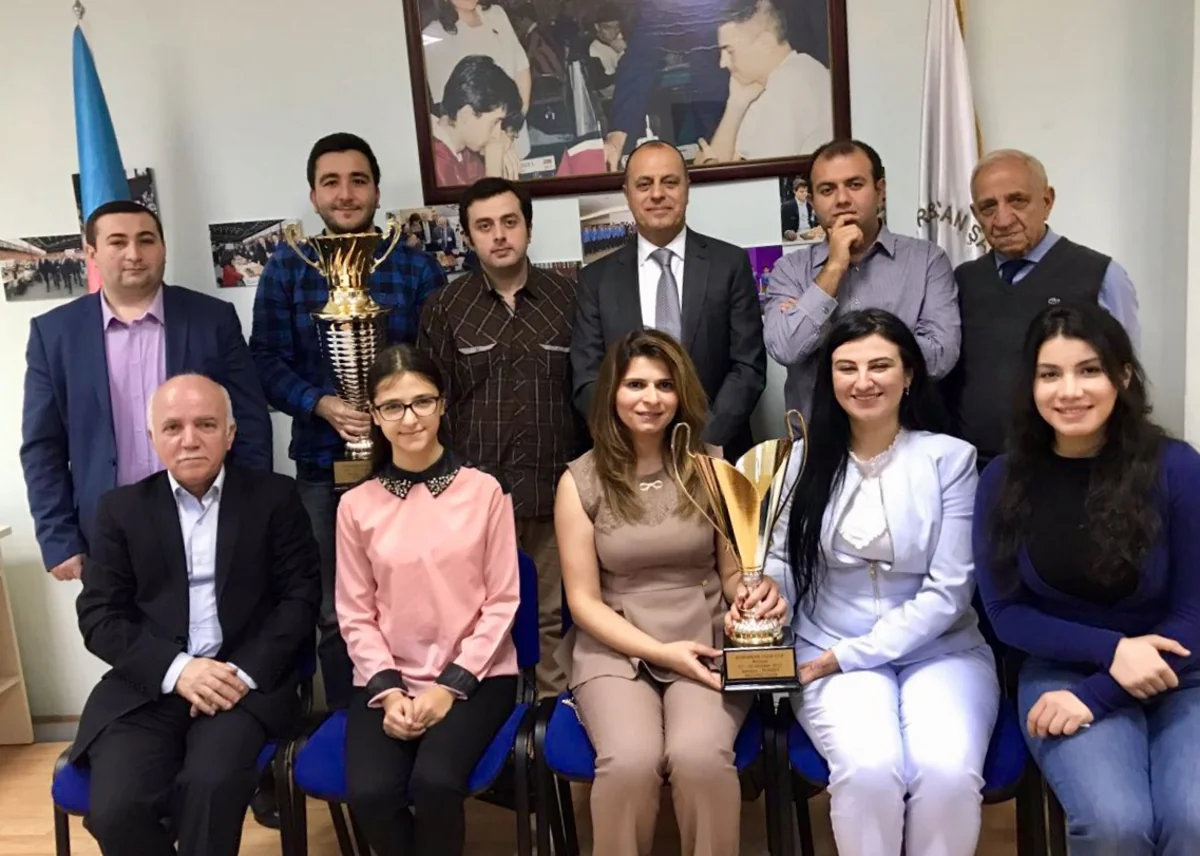 Avropa Çempionlar Kubokundan medallarla qayıdan Azərbaycan klubunun şahmatçıları ilə görüş keçirilib
