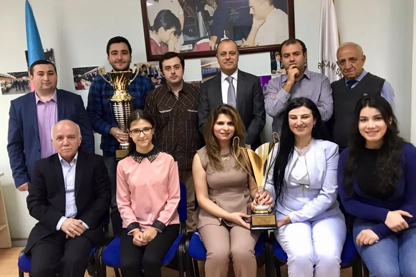 Avropa Çempionlar Kubokundan medallarla qayıdan Azərbaycan klubunun şahmatçıları ilə görüş keçirilib