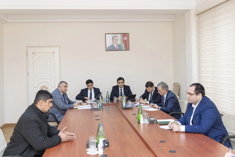 Məcnun Məmmədov Salyanda vətəndaşları qəbul edib