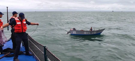 Xəzər dənizində köməksiz vəziyyətdə qalan 3 nəfər xilas edilib