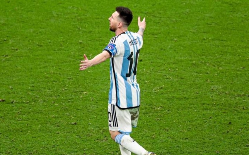 Lionel Messi scores 800th career goal