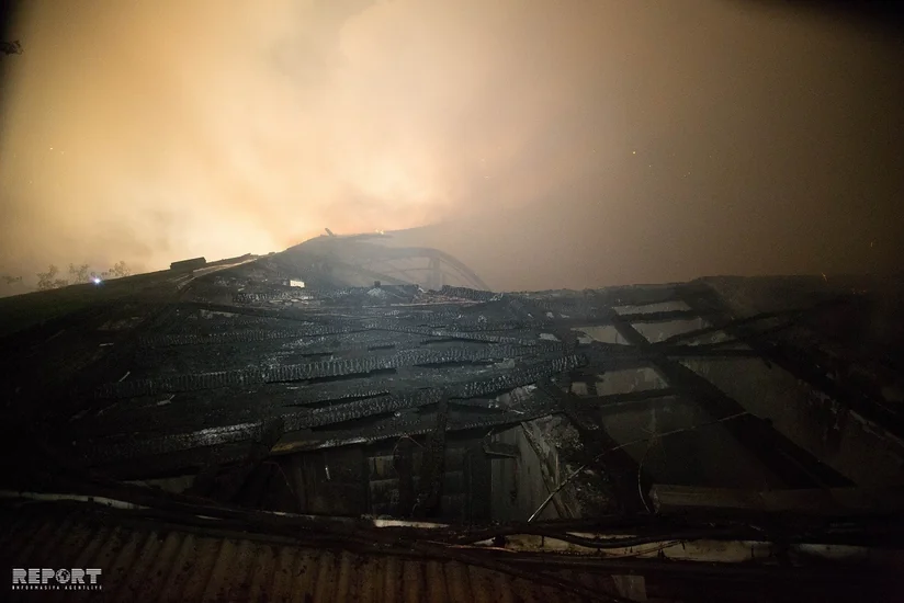 Bakıda şirniyyat sexində güclü yanğın baş verib - VİDEO - FOTO - YENİLƏNİB