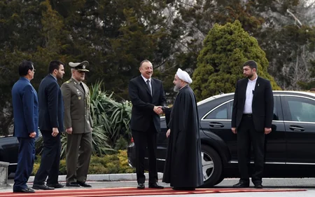 İlham Əliyevin Tehranda rəsmi qarşılanma mərasimi olub