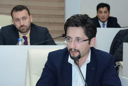 UNEC-də sosial biznes konsepsiyası müzakirə olunub