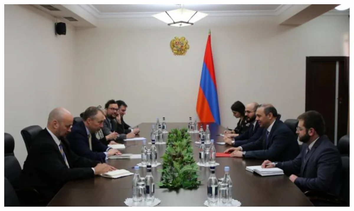 Klaar, Grigoryan discuss Armenian-Azerbajani talks
