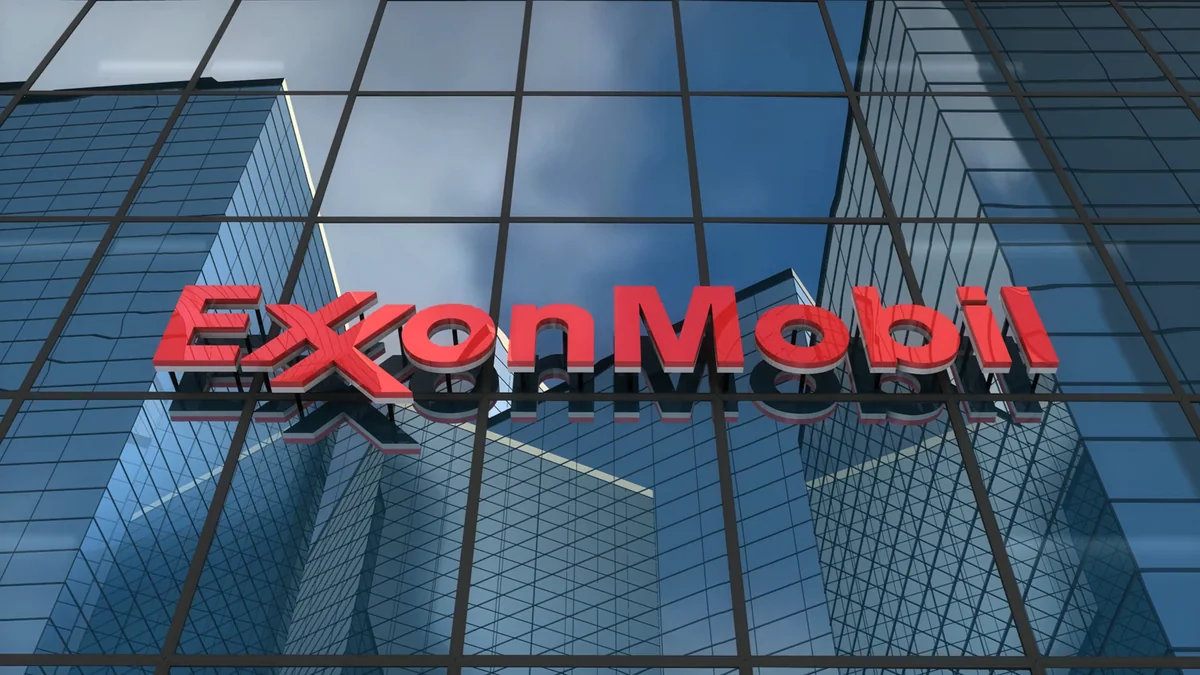 ExxonMobil рассматривает возможность продажи сети АЗС в Сингапуре
