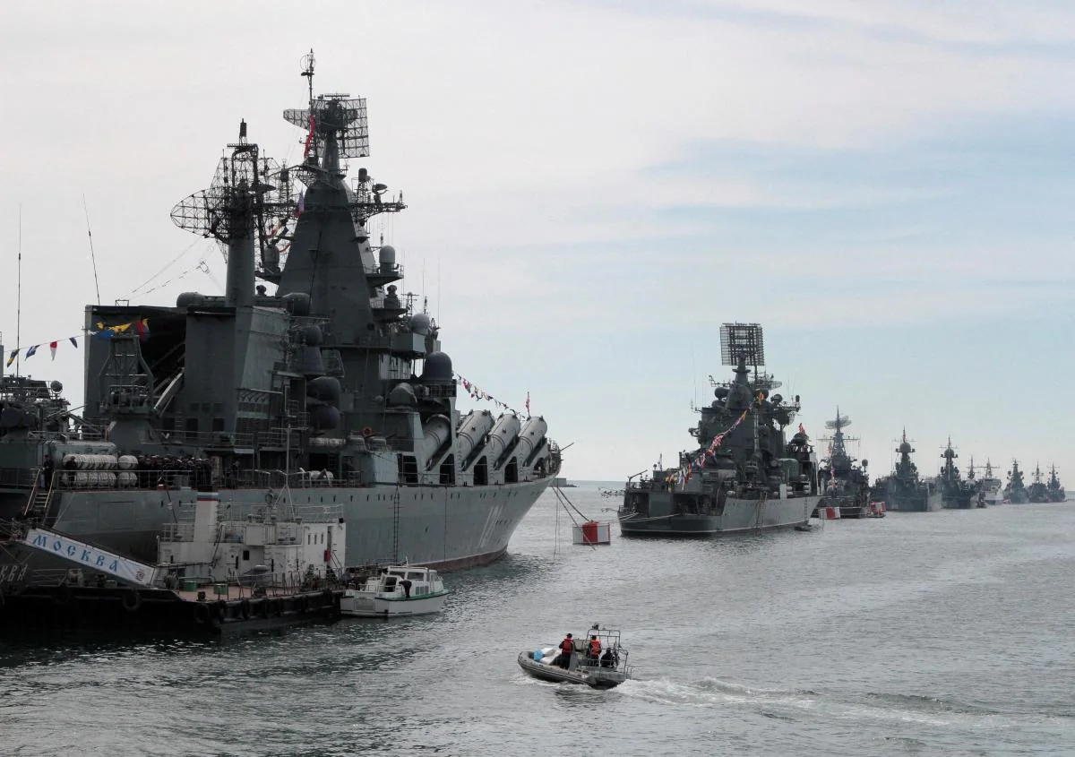 Россия вывела в Черное море еще два больших десантных корабля