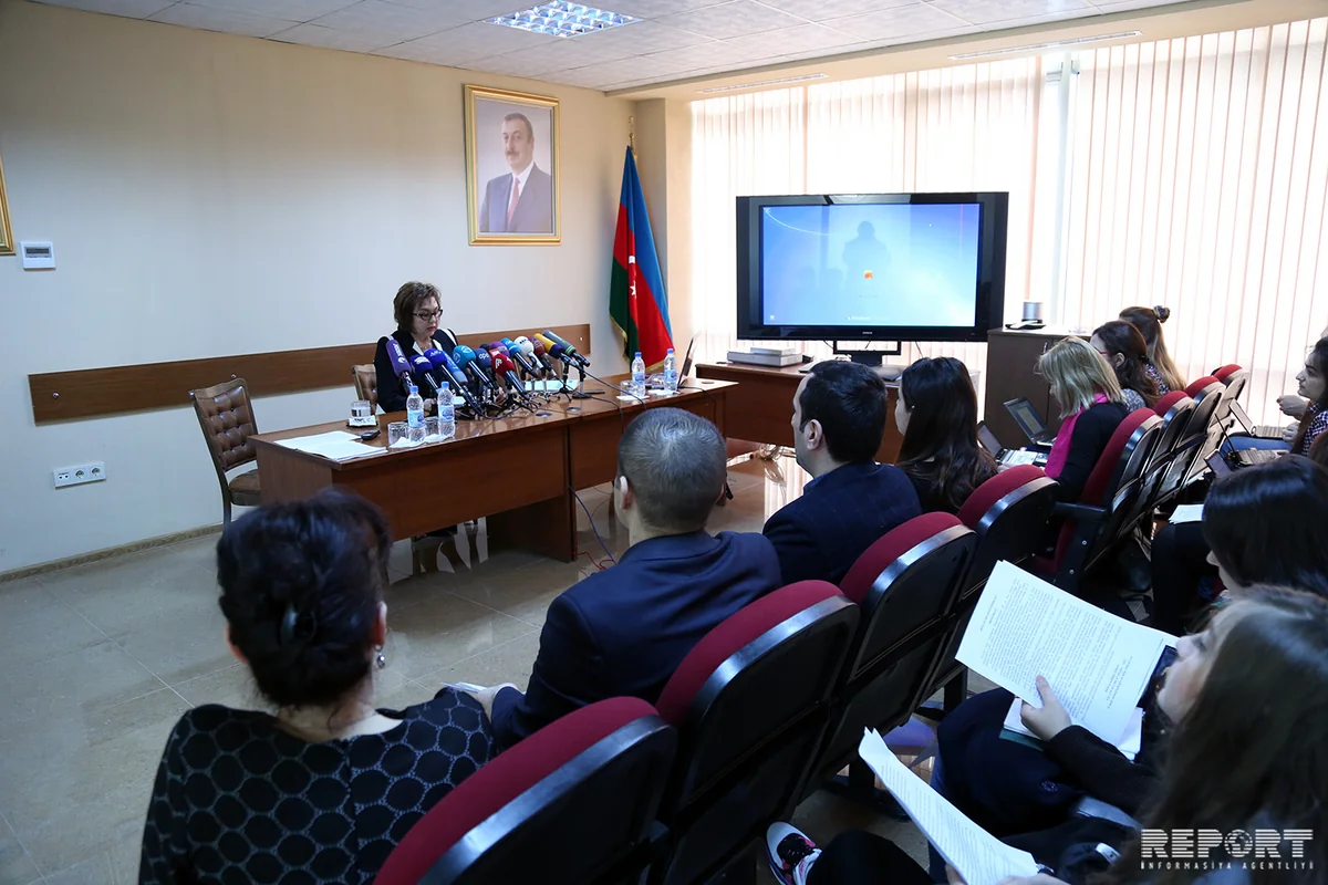 Məleykə Abbaszadə: Keçən il bir e-mail ilə 200 nəfər abituriyent qeydiyyatdan keçib