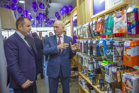 “Azercell” yeni konsepsiya mağazasını Qubada təqdim edib