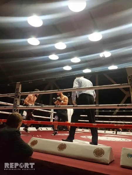 Азербайджанский боксер победил армянина и завоевал пояс WBA Continental