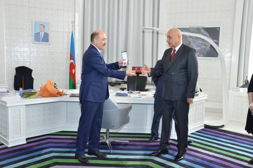 Ədalət Vəliyevə 3-cü dərəcəli “Əmək” ordeni təqdim edilib