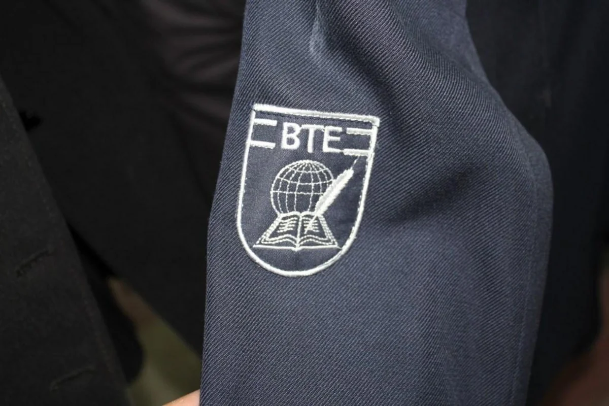 ​Bakıda saxta məktəbli formaları istehsal edən müəssisə aşkarlanıb - FOTO